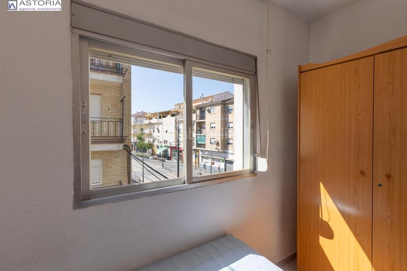 Foto bcf62aaa-18b2-424c-b823-4c35f8e92721. Piso estupendo piso junto al metro en Maracena