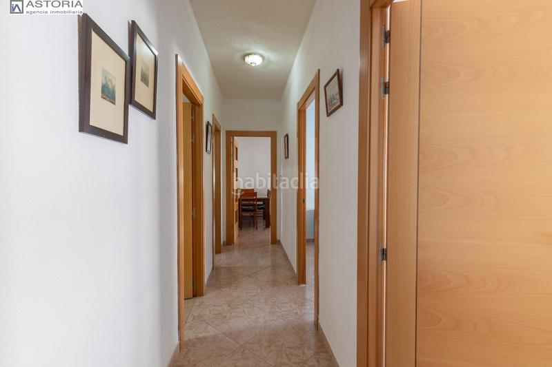 Foto be089ff2-690a-4aa8-b627-891e51994253. Piso estupendo piso junto al metro en Maracena