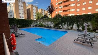 Lloguer Apartament a Calle de cádiar 10. Apartamento amueblado con garaje y trastero