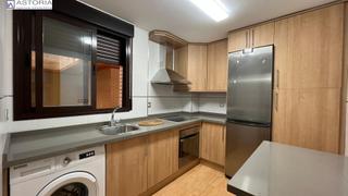 Affitto Piccolo appartamento in Calle de almería 4. Apartamento amueblado en barrio de monachil