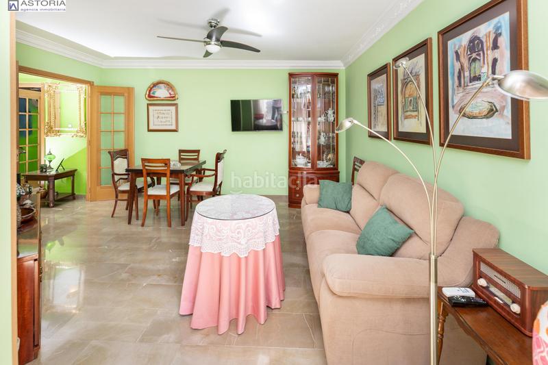 Foto 4dbded3f-e6e6-41c4-840a-96442c430d6e. Piso tu nuevo hogar en la avenida de la constitucion en Granada