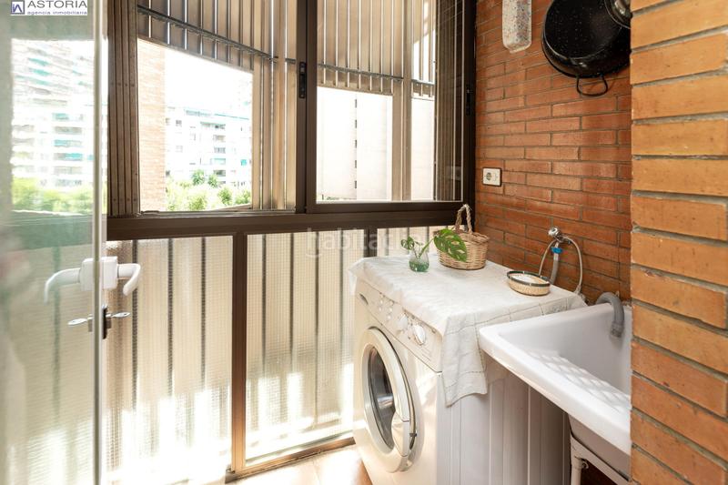 Foto 64ea25f6-f836-4523-a010-9cca4d745ce1. Piso tu nuevo hogar en la avenida de la constitucion en Granada