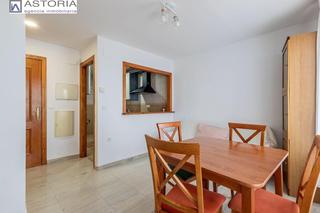 Apartamento  Calle maestro noguerol. Apartamento en el barrio de monachil