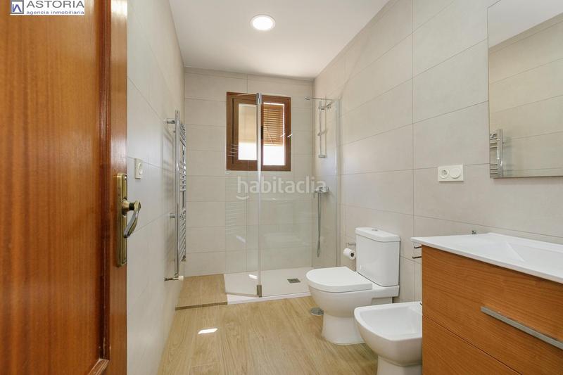 Foto 1b8e2e82-f826-4843-8883-3b9efdbf61bf. Chalet with parking pool in Ogíjares