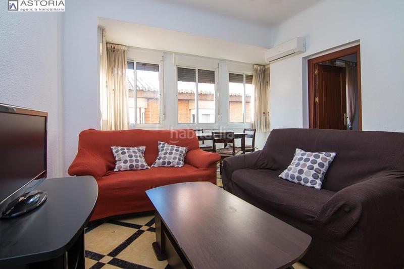 Foto cf93095f-b3ec-45cf-8b9a-c954aa6e0f26. Etagenwohnung in Centro - Sagrario Granada