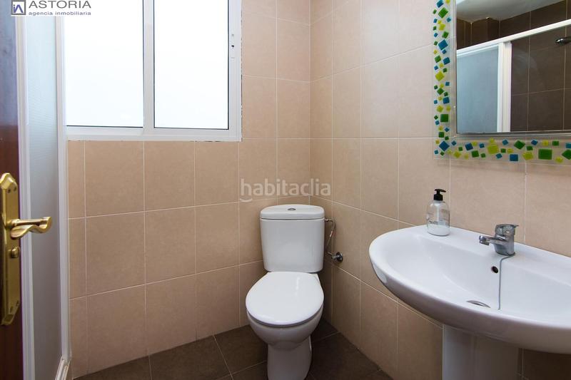 Foto f935c4d7-204d-48b2-8a51-b9f613b08802. Etagenwohnung in Centro - Sagrario Granada