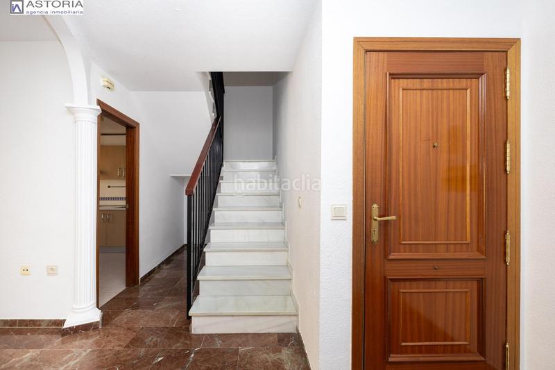 Foto 4cf051f3-b002-4bd2-972d-4137ac0ad352. Penthouse in calle garcia lorca 20 in La Zubia Ciudad Zubia (La)