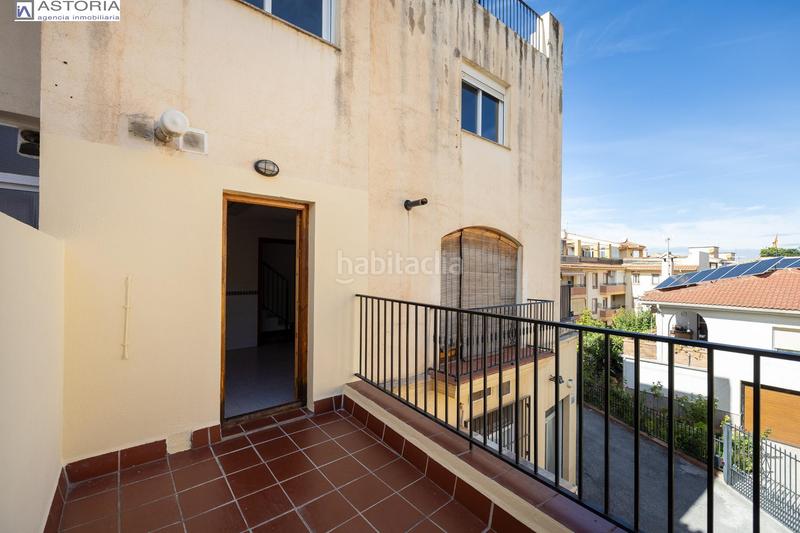 Foto 5d7f7f80-f6d0-464f-b8fa-a4a03917f78e. Penthouse in calle garcia lorca 20 in La Zubia Ciudad Zubia (La)