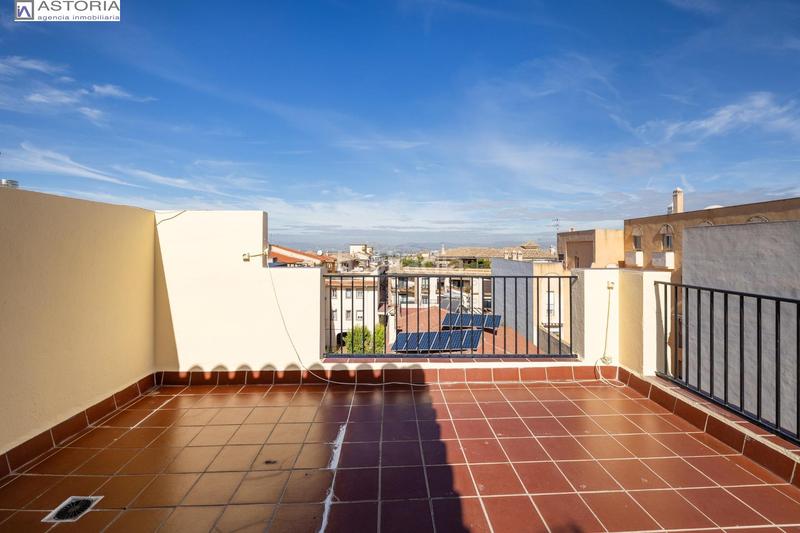 Foto 89db0529-1497-4ce7-a110-acfde6c64dfe. Penthouse in calle garcia lorca 20 in La Zubia Ciudad Zubia (La)