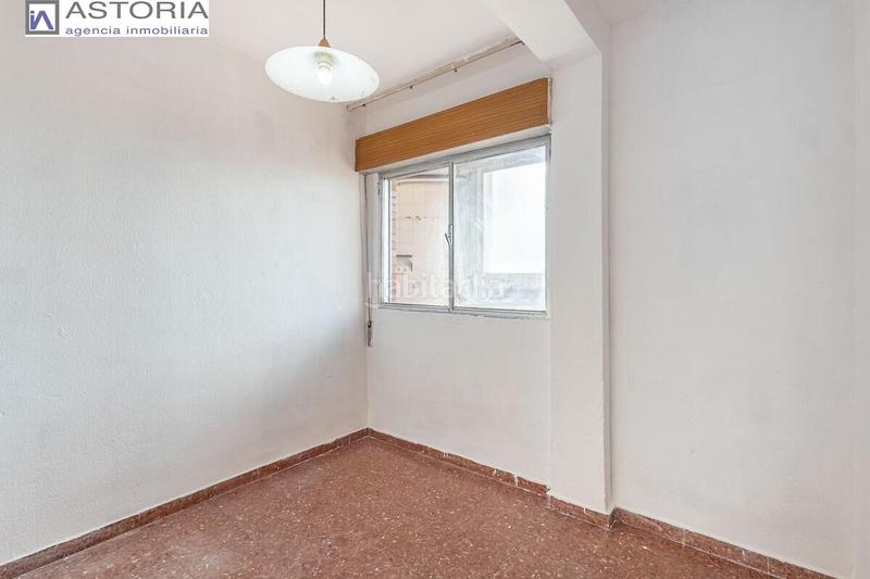 Foto a4c3b39a-f3fc-4d78-b74a-e5685d949f52. Etagenwohnung in calle fray juan sanchez cotan 8 in Granada