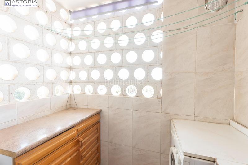 Foto c759b198-6de7-44e8-b38a-c2947df2b0cd. Appartement avec parking dans Cartuja Granada