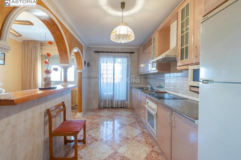 Foto cbd0bd5a-620a-48c6-9447-a4c4676c8653. Appartement avec parking dans Cartuja Granada