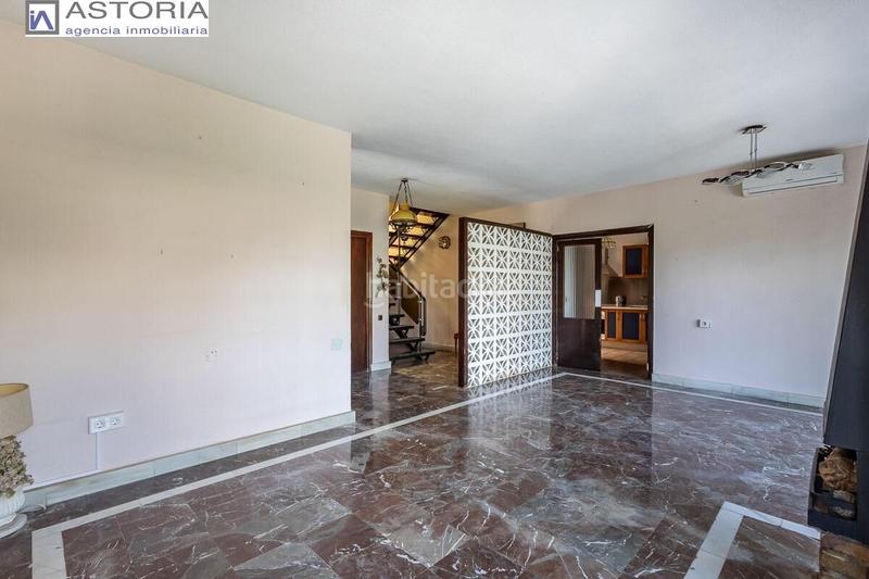 Foto 777a76b6-030a-4b9c-b329-2b112491db4f. Chalet mit parking pool in La Zubia Ciudad Zubia (La)