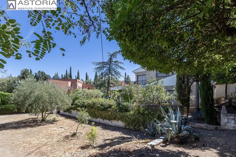 Foto 9627b30f-2012-4f21-a562-cbf78796e311. Chalet mit parking pool in La Zubia Ciudad Zubia (La)