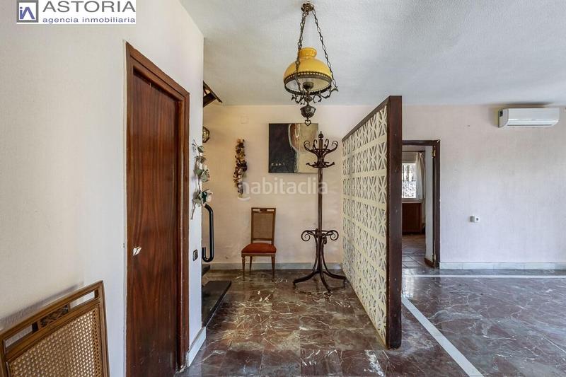 Foto f7cd24ca-165c-4a6e-8043-9193c33434d7. Chalet mit parking pool in La Zubia Ciudad Zubia (La)