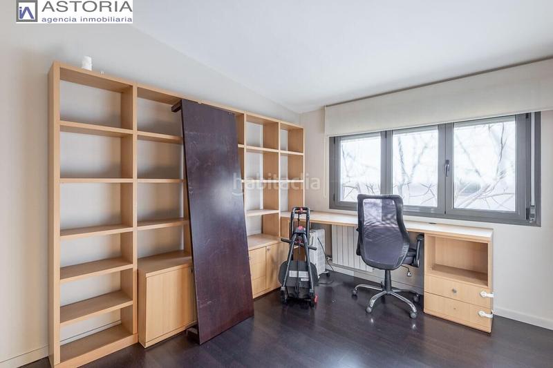 Foto 20e8c05b-fd55-46ec-8044-021330b54656. Haus mit heizung parking pool in Barrio de la Vega Monachil