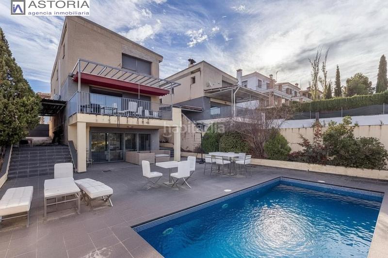 Foto 38500be8-f939-4d1e-b5fd-fd88f1808267. Haus mit heizung parking pool in Barrio de la Vega Monachil