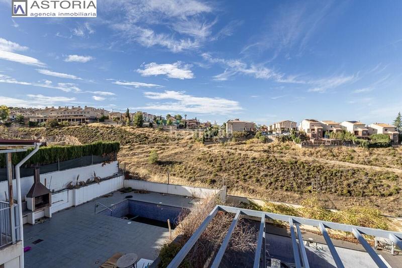 Foto 6cdce9c1-8d6b-4674-833d-6ce0544205d5. Haus mit heizung parking pool in Barrio de la Vega Monachil