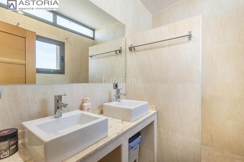 Foto a3b5f14a-1838-4a00-a367-35cad19db111. Haus mit heizung parking pool in Barrio de la Vega Monachil