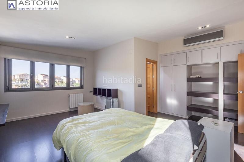 Foto ce7c01b3-99f4-4d86-99de-e793471c5dbe. Haus mit heizung parking pool in Barrio de la Vega Monachil