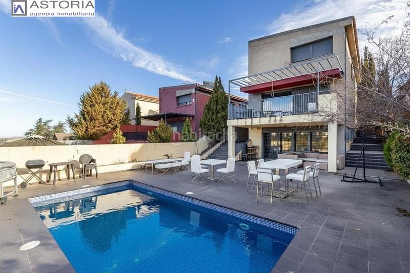 Foto ddd4fca3-819b-40a6-9e99-402df8e213d7. Haus mit heizung parking pool in Barrio de la Vega Monachil