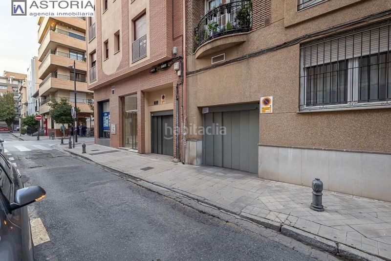 Foto e79a79e1-8894-4a9d-9865-d9f3c7af4410. Aparcament cotxe a Fígares Granada