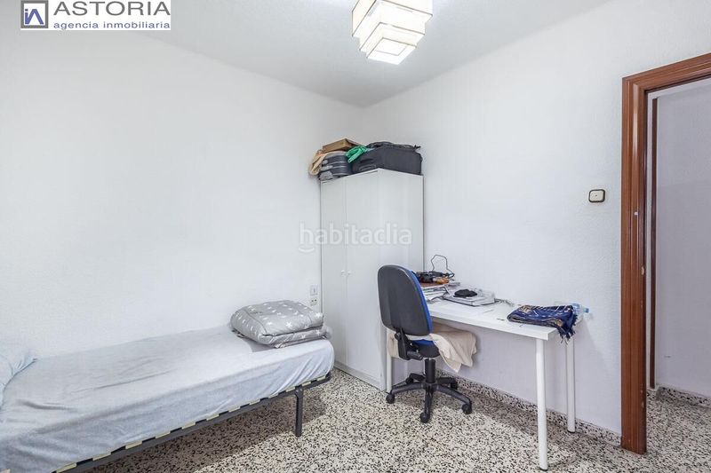 Foto a9fd875f-248a-48f8-81ba-1aff089b6744. Pis a Barrio de Zaidín Granada