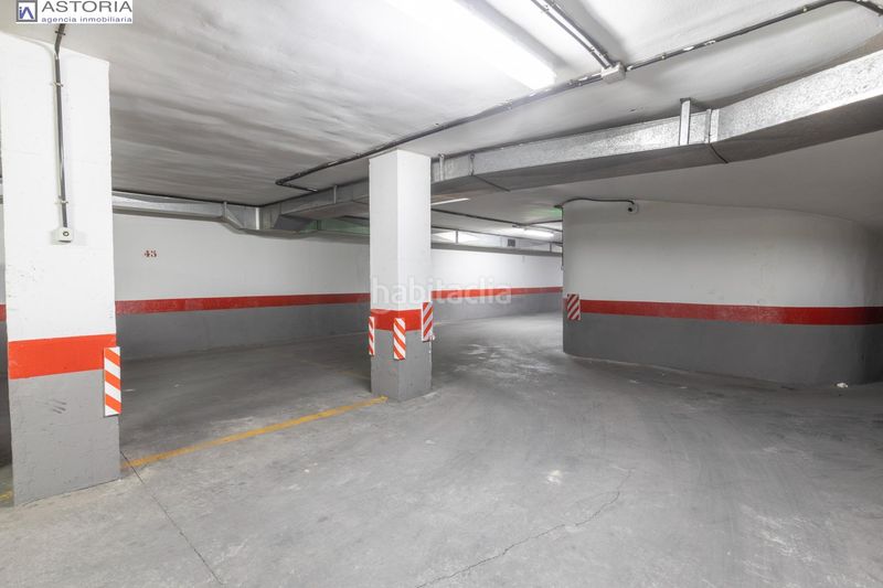 Foto aa334005-6ae7-4008-bb1e-0f1b98eb9a23. Aparcament cotxe a Fígares Granada