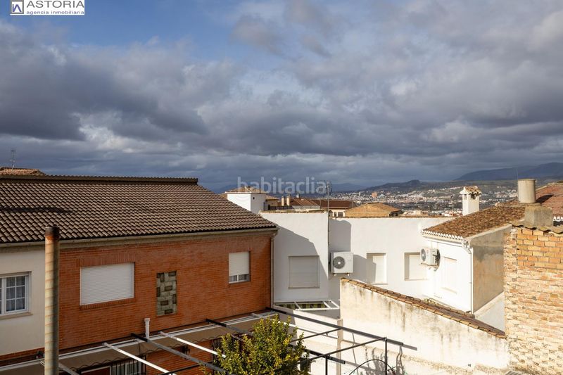 Foto 58ef757f-3562-40a5-a763-8540a175ddd9. Casa aparellada amb aparcament piscina a La Zubia Ciudad Zubia (La)