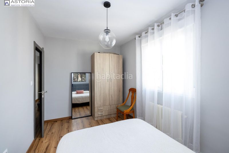 Foto bd3a453c-7fd1-4045-a765-df482a0f3206. Casa aparellada amb aparcament piscina a La Zubia Ciudad Zubia (La)