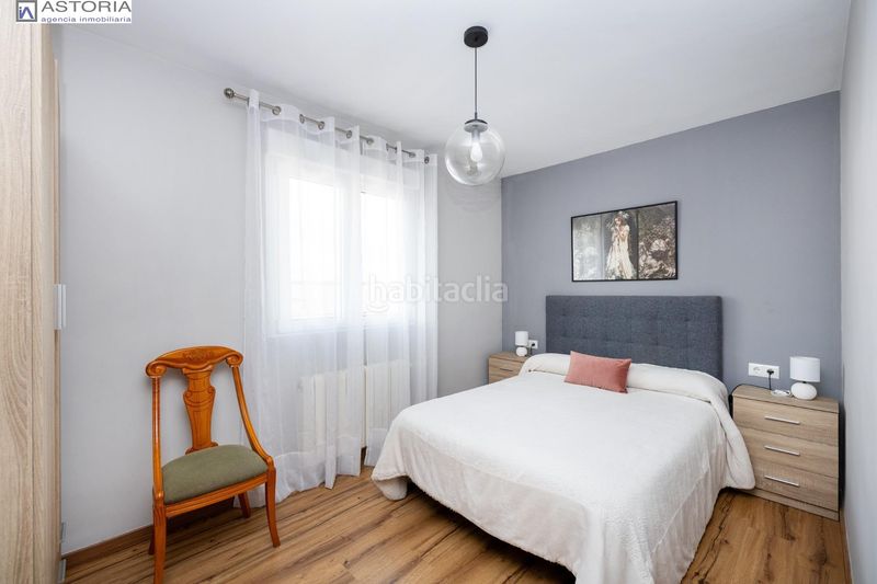 Foto dc654f4d-b946-49f0-a0a6-d55da1479d0b. Casa aparellada amb aparcament piscina a La Zubia Ciudad Zubia (La)