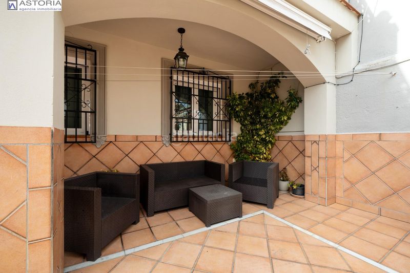 Foto df59d60f-98ba-4dba-b134-d23857f4302c. Casa aparellada amb aparcament piscina a La Zubia Ciudad Zubia (La)