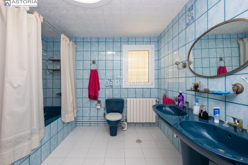 Foto ef59caff-24fb-4056-8c0f-356d5c413b54. Casa aparellada amb aparcament piscina a La Zubia Ciudad Zubia (La)