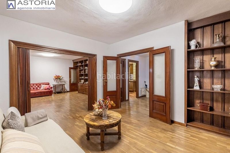 Foto cb0c2572-8b10-4a37-8fa4-be6b95947457. Pis a San Ildefonso Granada