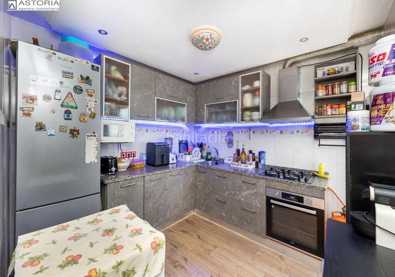 Foto 87a192b3-0e43-4f3e-ab06-bdd3f1e38d4c. Pis a Barrio de Zaidín Granada