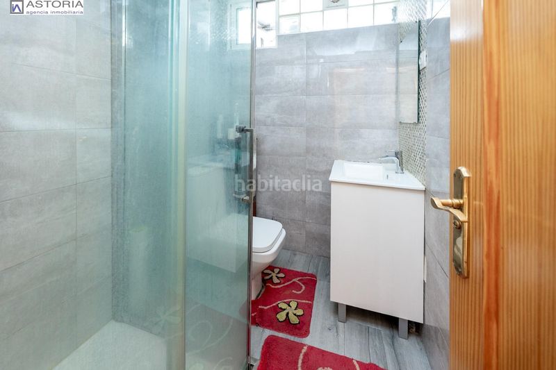 Foto a2d4d274-c05e-4bdc-8266-db072154c194. Pis a Barrio de Zaidín Granada