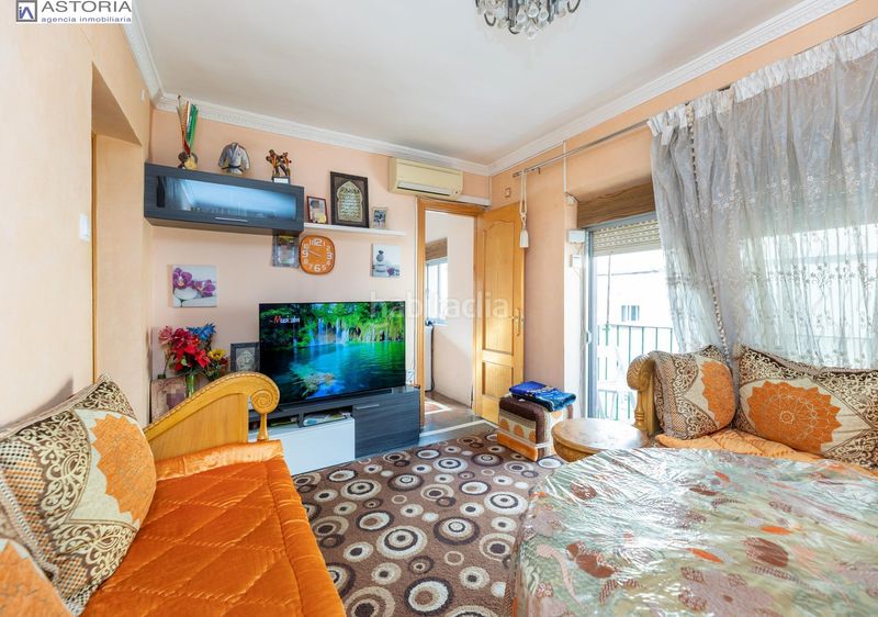 Foto bc3ce04c-07df-4a9b-ba49-9d7fa1ebaae8. Pis a Barrio de Zaidín Granada