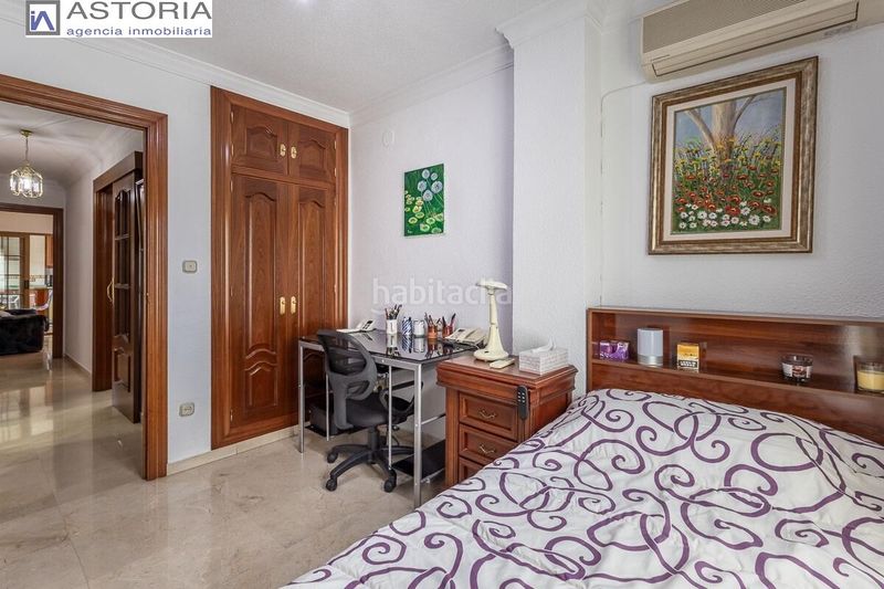 Foto 0933d64d-0eb7-4a6e-aa21-145724a0d608. Pis amb aparcament a Pajaritos Granada