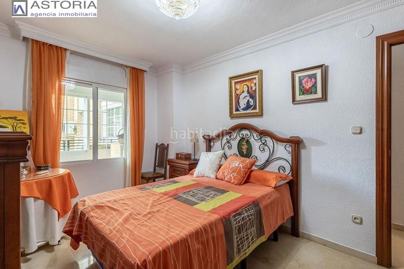 Foto 18024c28-b44f-411c-9e74-8dd9a344cd17. Pis amb aparcament a Pajaritos Granada