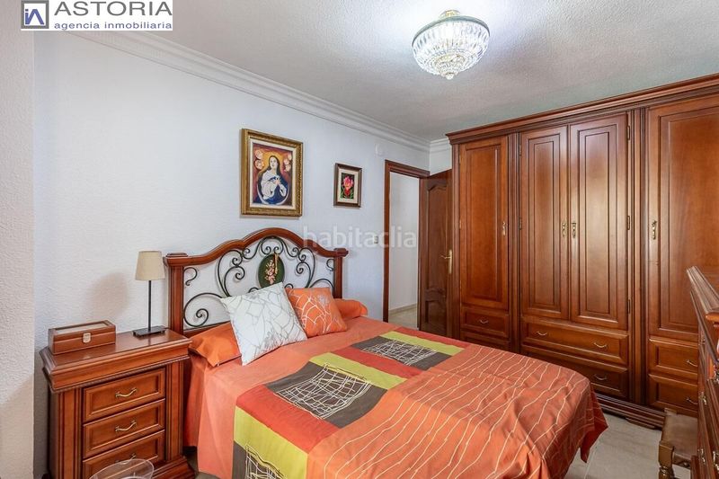 Foto 4f178f07-3872-4eeb-8d5b-5ce07769ac41. Pis amb aparcament a Pajaritos Granada