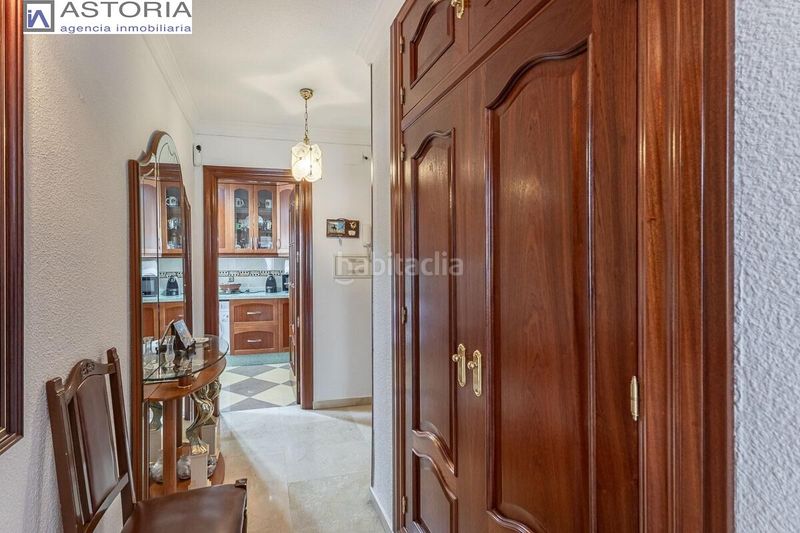 Foto a5593725-9675-4d48-9f25-ba10a9371066. Pis amb aparcament a Pajaritos Granada