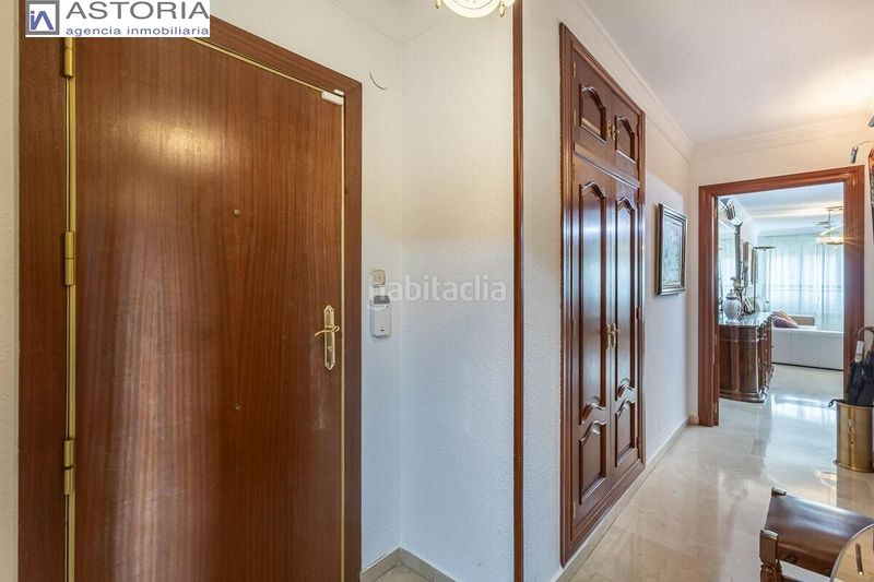 Foto a8927938-1b19-4231-aaed-2567b2a2da42. Pis amb aparcament a Pajaritos Granada