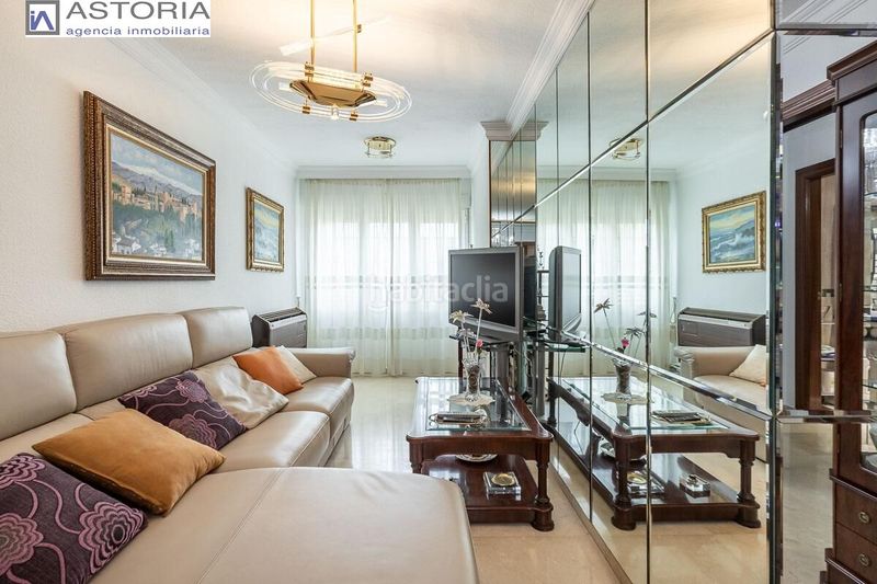 Foto ba0d639c-ce9a-4a44-be5f-6d7853a1af53. Pis amb aparcament a Pajaritos Granada