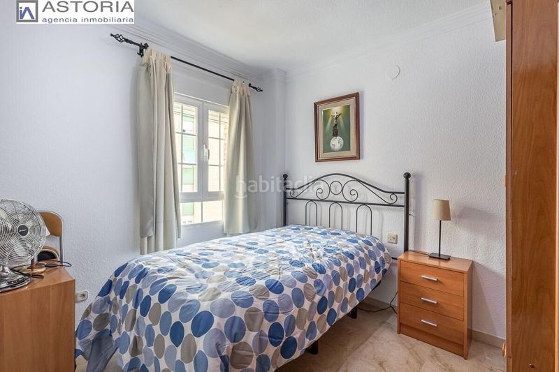 Foto e5a65bd5-b092-43e5-a7e9-7f5b34d06434. Pis amb aparcament a Pajaritos Granada