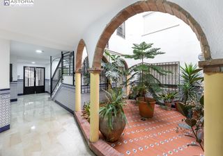 Pis  Calle afan de ribera. Venta de piso en granada3 dormitorios y 2 baños zona centro