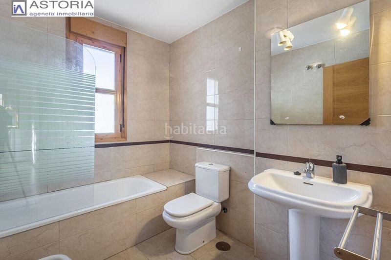 Foto 892df9ab-31d8-4318-9780-f9d65642674b. Dúplex a San Ildefonso Granada