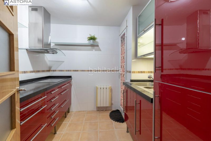 Foto 03304321-9bde-4fee-9fe6-242b6d25d252. Piso  con cochera en Barrio de la Vega Monachil