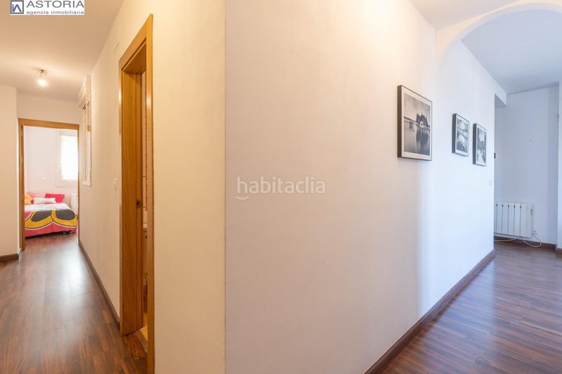 Foto 2c08a041-e721-4f95-8588-26ee3355c727. Piso  con cochera en Barrio de la Vega Monachil