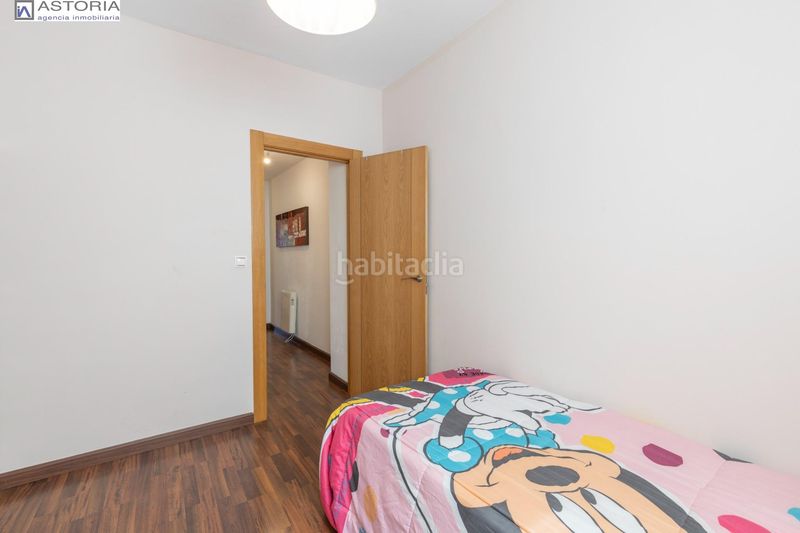 Foto b37c0d06-426e-4a47-b7bd-b01804067c15. Piso  con cochera en Barrio de la Vega Monachil