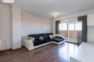 Appartement  Calle de madrid. Piso con cochera en monachil